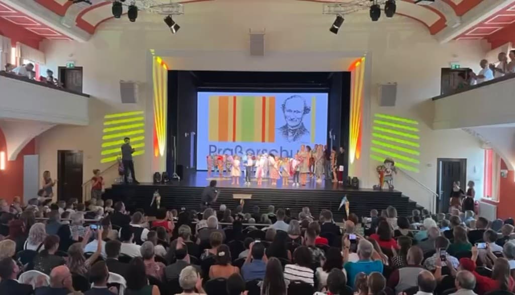Schulveranstaltung mit Publikum im RöderSaal